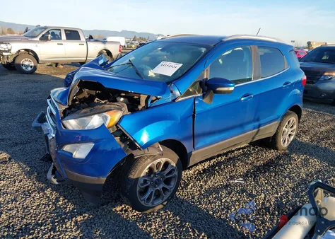 2018 Ford Ecosport Titanium z USA, uszkodzony, nr VIN MAJ6P1WL4JC200933